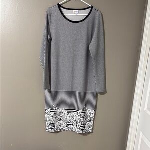 LuLaRoe Gray Black Long Sleeve Crew Neck Dress